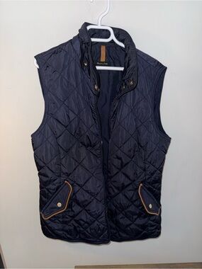 Massimo Dutti Navy quilted vest with Tan Trim size medium